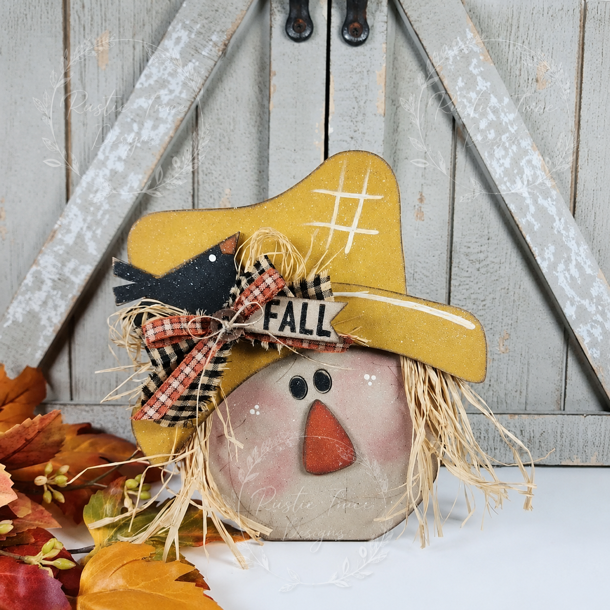 Scarecrow Face Shelf Sitter